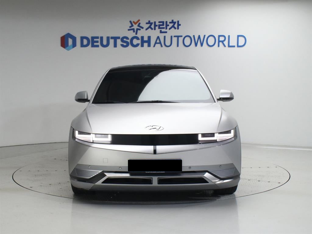 Hyundai Ioniq5 — photo 03
