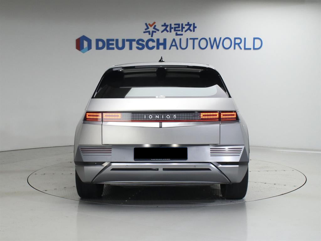 Hyundai Ioniq5 — photo 04