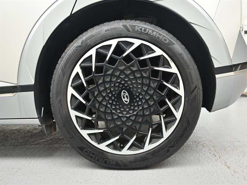 Hyundai Ioniq5 — photo 05