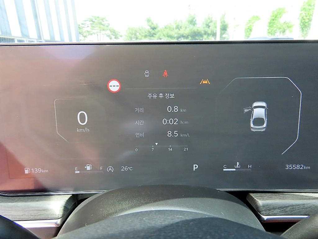 Kia K5 — photo 09