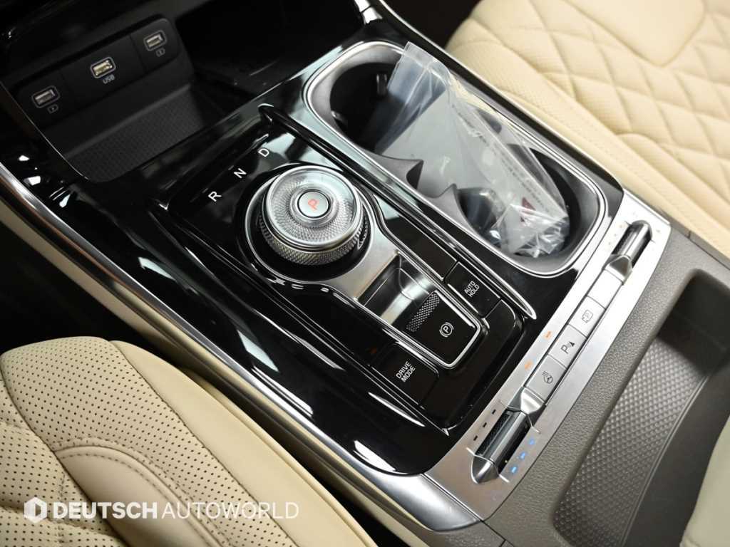 Kia Carnival — photo 09