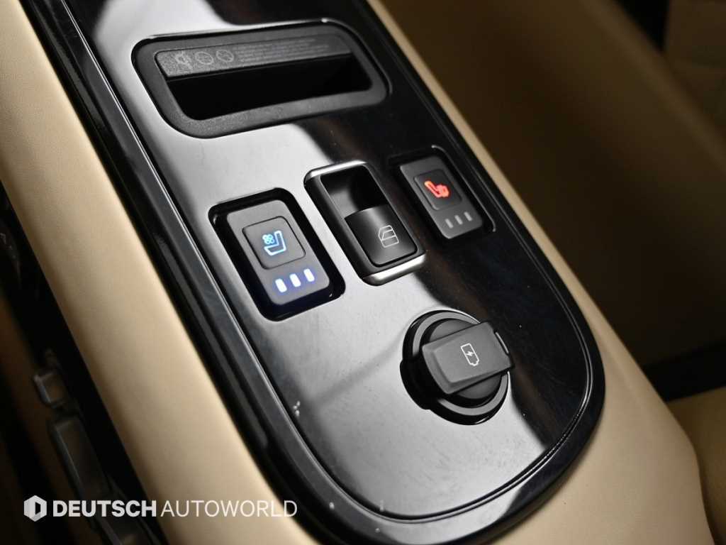 Kia Carnival — photo 16