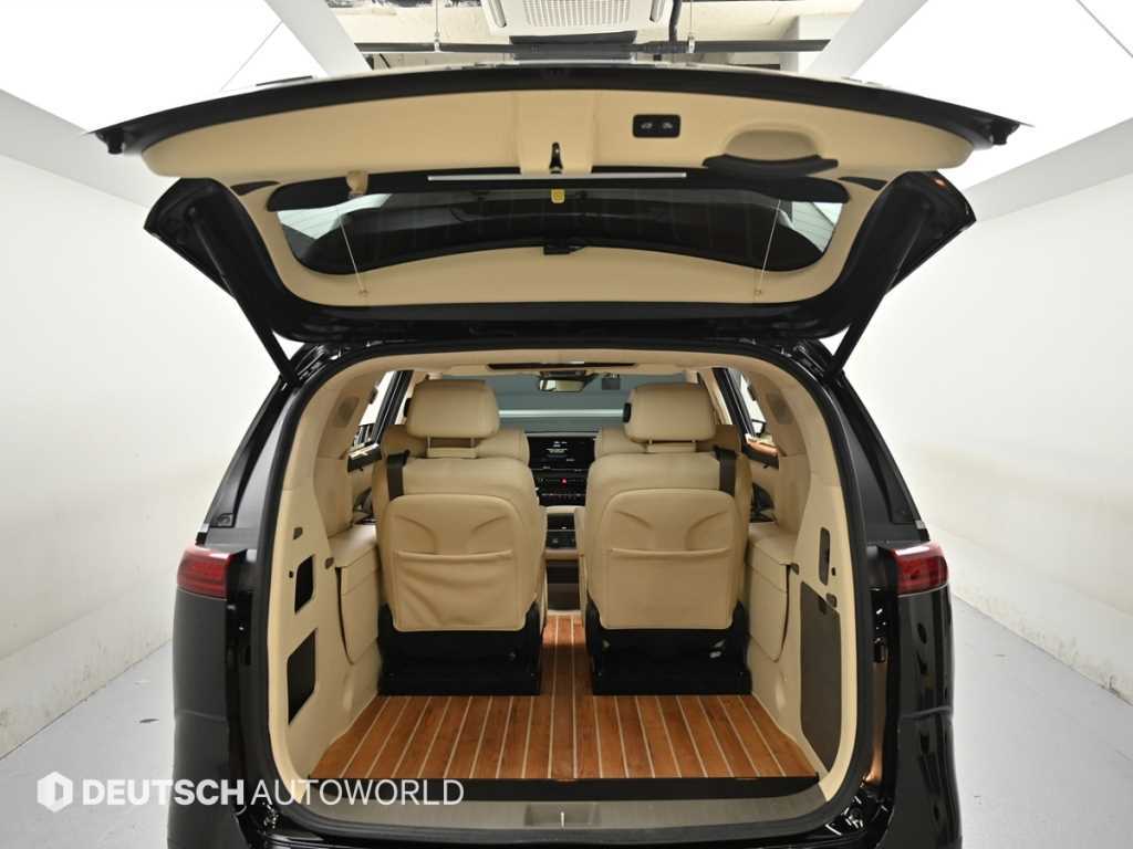 Kia Carnival — photo 19