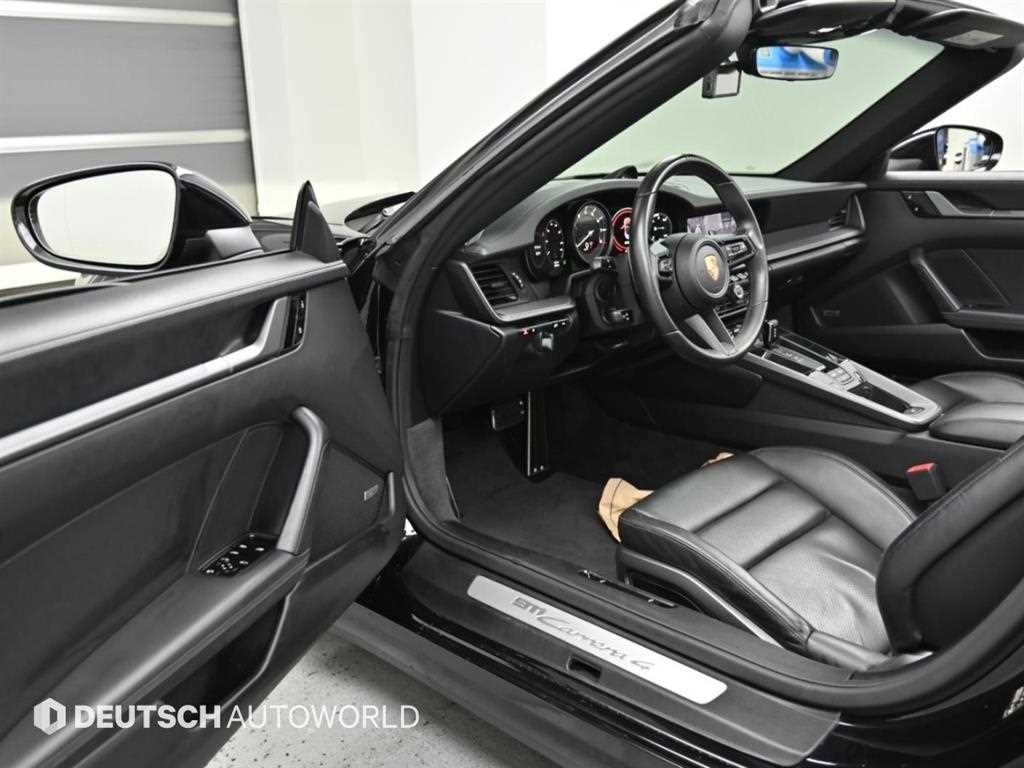 Porsche 911 — photo 11