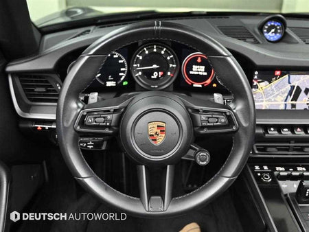 Porsche 911 — photo 13