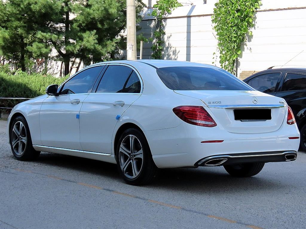 Mercedes-Benz E-Class — photo 03