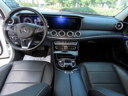 Mercedes-Benz E-Class — photo 07