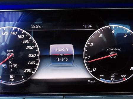 Mercedes-Benz E-Class — photo 09
