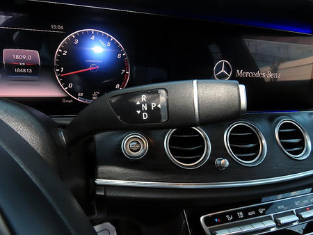 Mercedes-Benz E-Class — photo 11