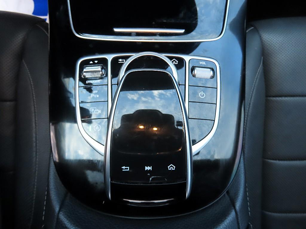 Mercedes-Benz E-Class — photo 13