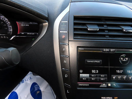 Lincoln MKZ — photo 10
