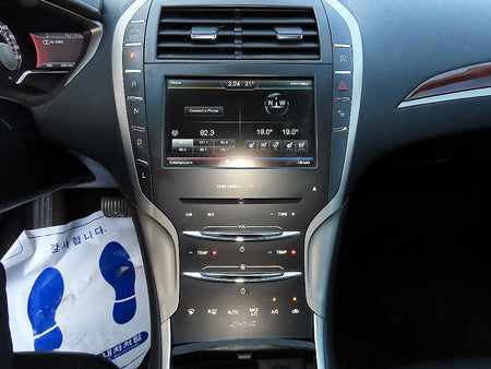 Lincoln MKZ — photo 12