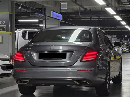Mercedes-Benz E-Class — photo 02