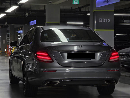 Mercedes-Benz E-Class — photo 04