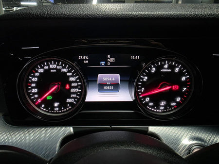 Mercedes-Benz E-Class — photo 06