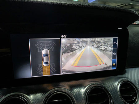 Mercedes-Benz E-Class — photo 12