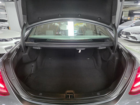 Mercedes-Benz E-Class — photo 20