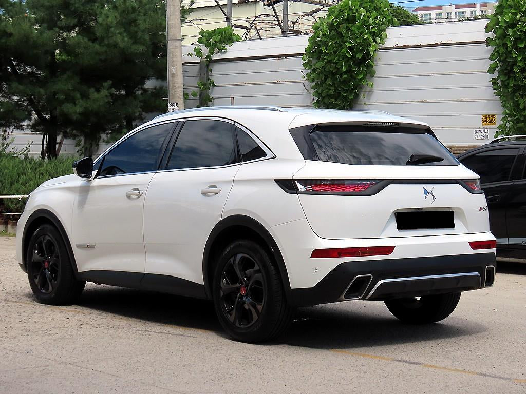 DS Automobiles DS7 — photo 03