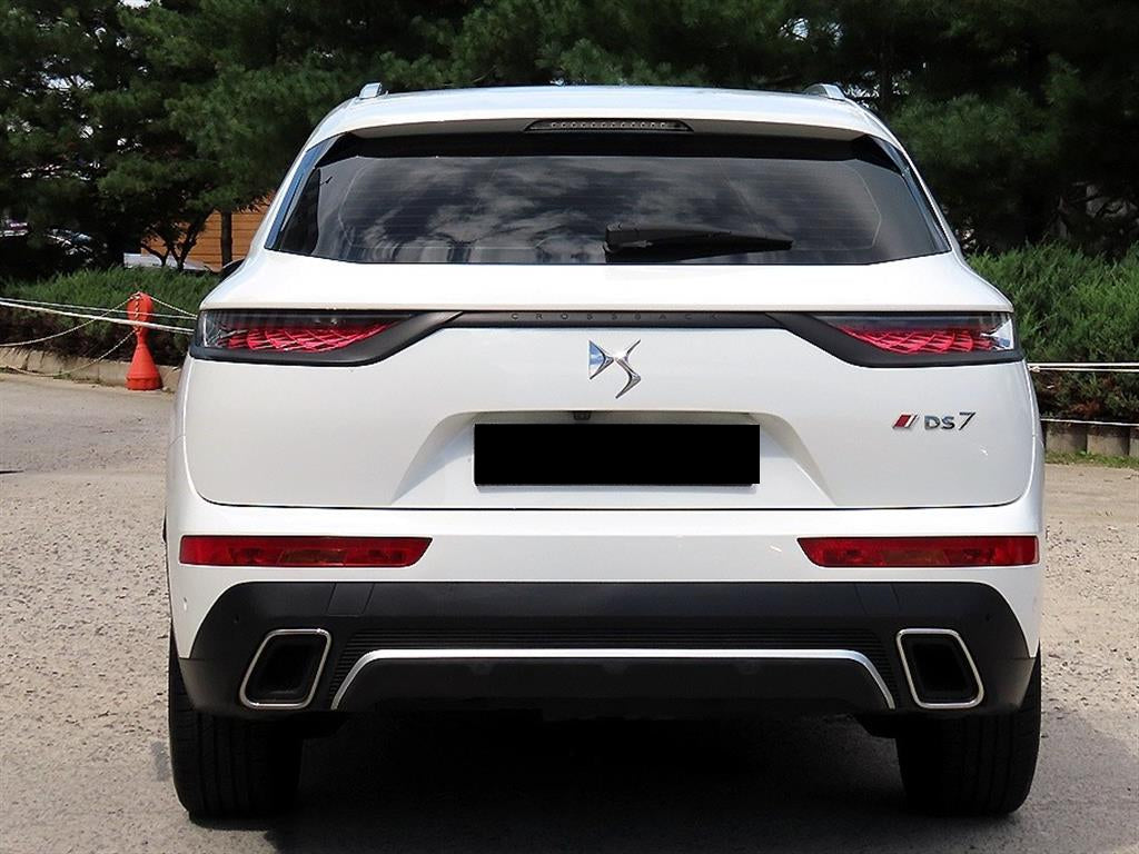 DS Automobiles DS7 — photo 04