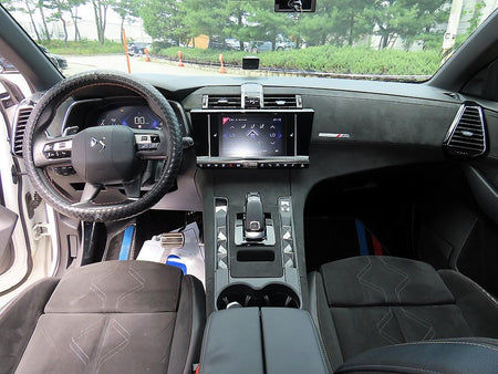 DS Automobiles DS7 — photo 07
