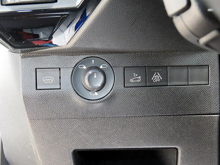 DS Automobiles DS7 — photo 11
