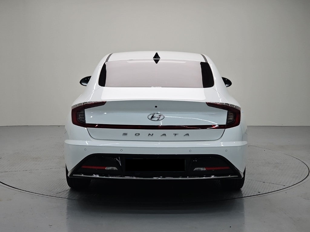 Hyundai Sonata — photo 03