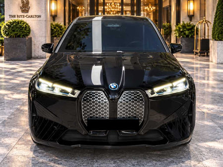 BMW iX — photo 01