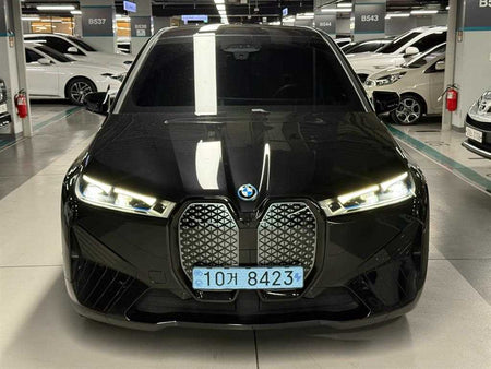 BMW iX — photo 02