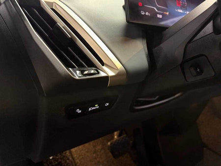 BMW iX — photo 13