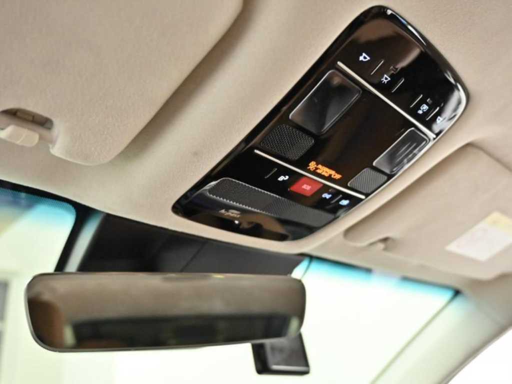 Hyundai Grandeur — photo 18