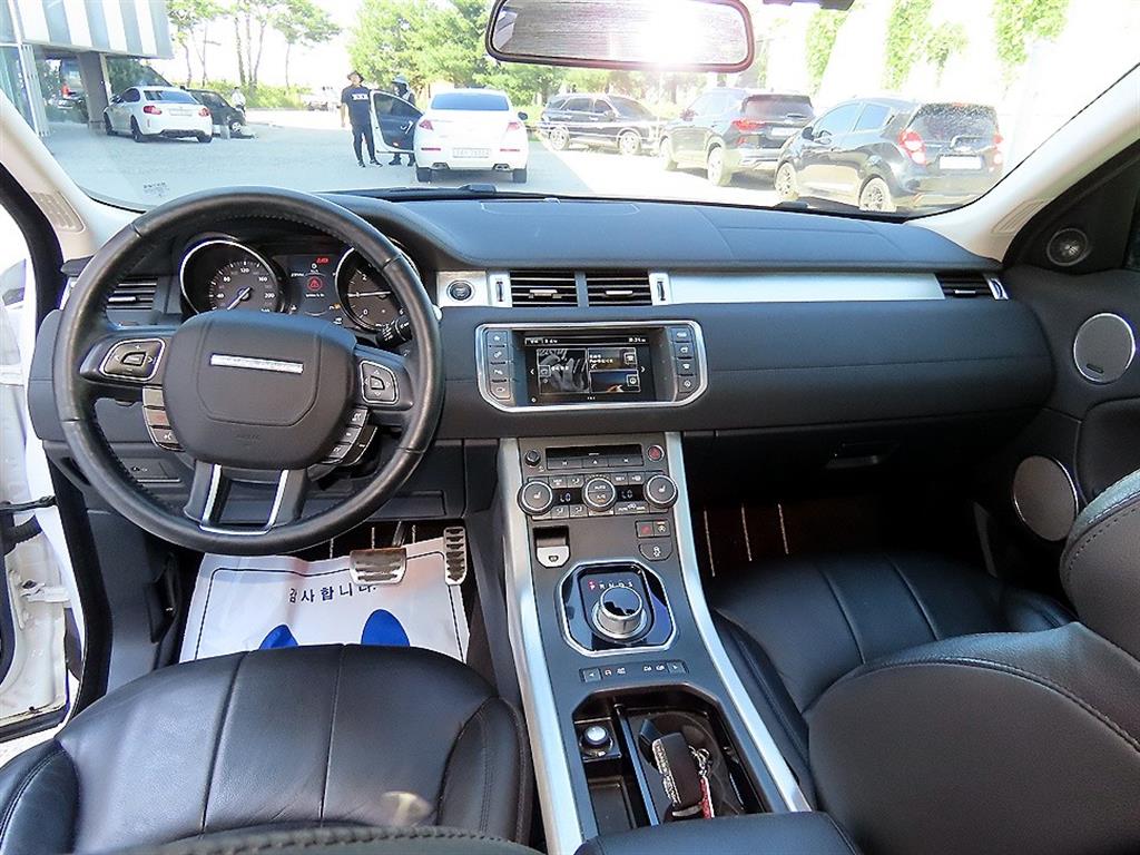 Land Rover Range Rover Evoque — photo 07