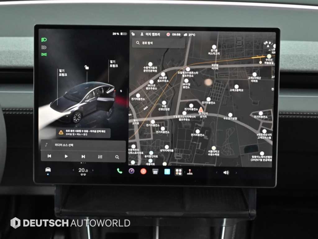 Tesla Model Y — photo 14