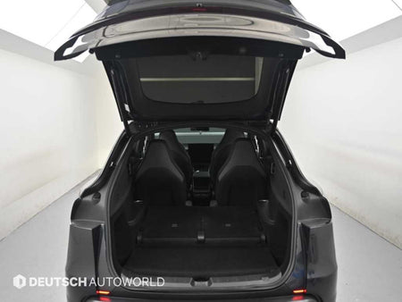 Tesla Model Y — photo 19