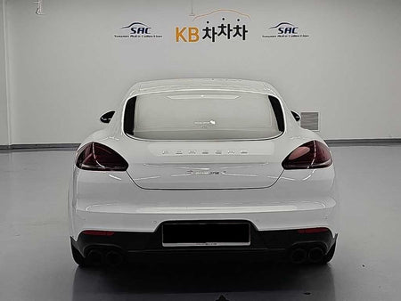 Porsche Panamera — photo 03