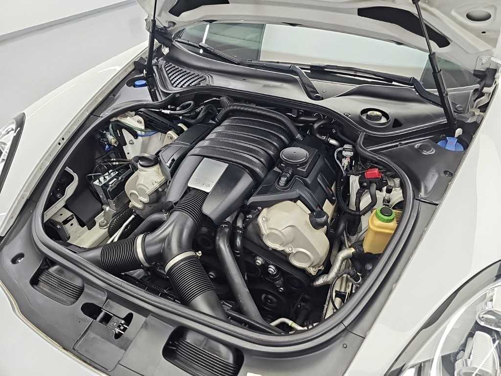 Porsche Panamera — photo 05