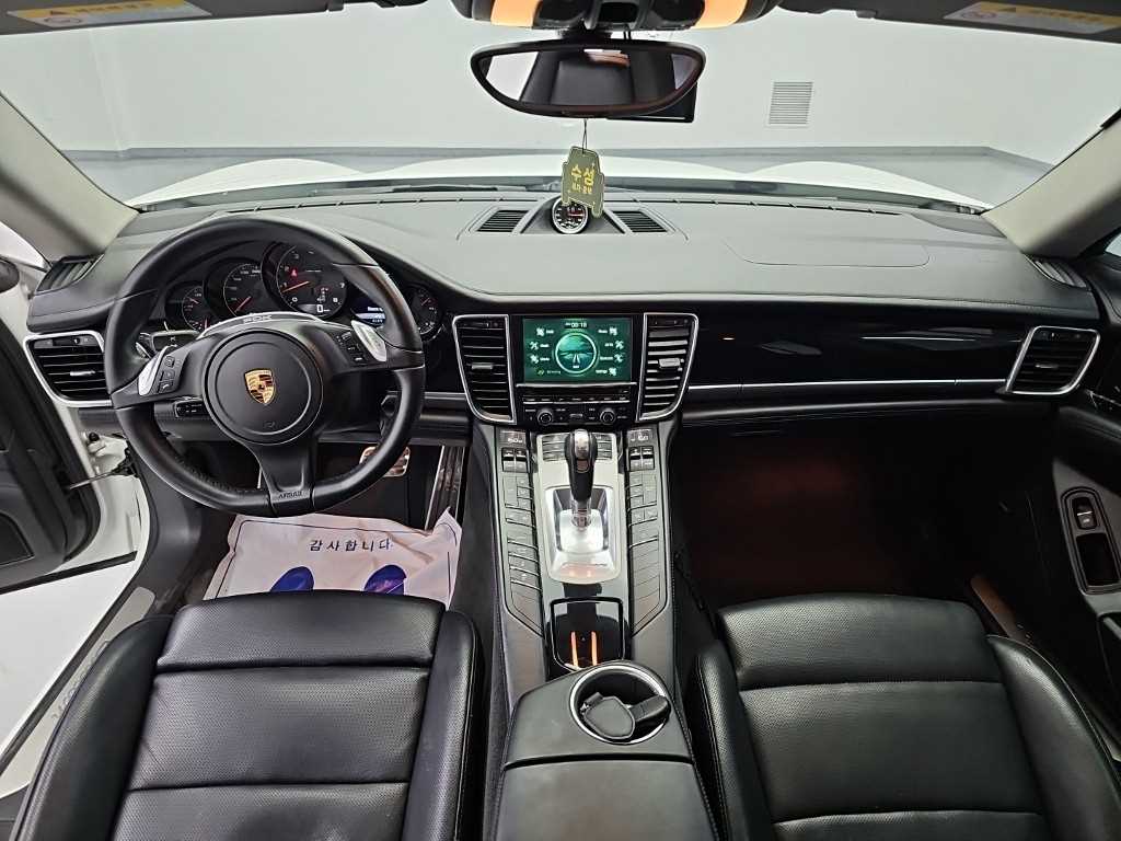 Porsche Panamera — photo 07