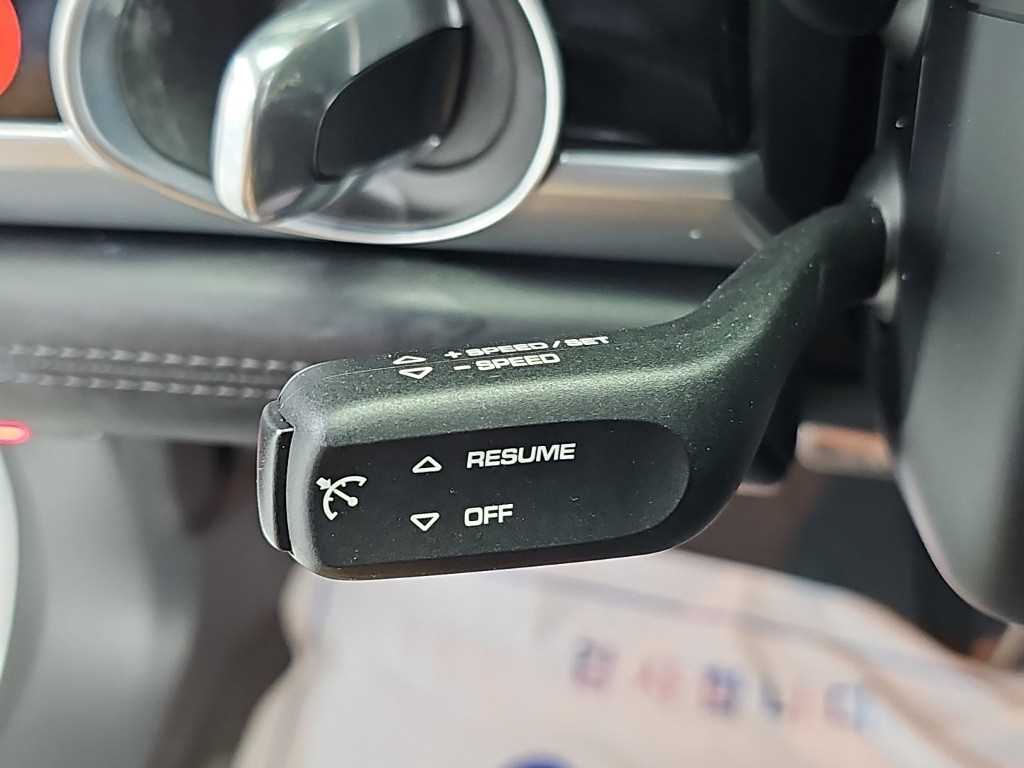 Porsche Panamera — photo 18