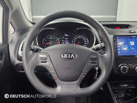 Kia K3 — photo 13