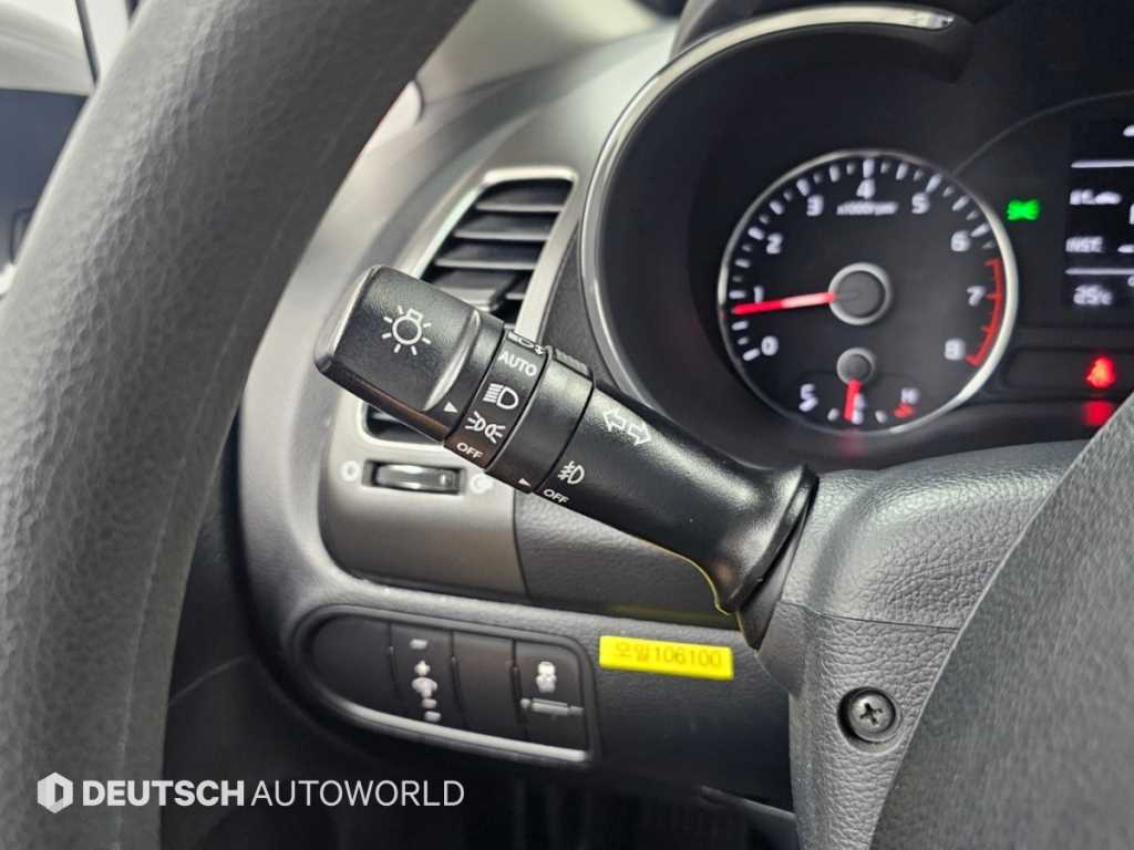 Kia K3 — photo 16