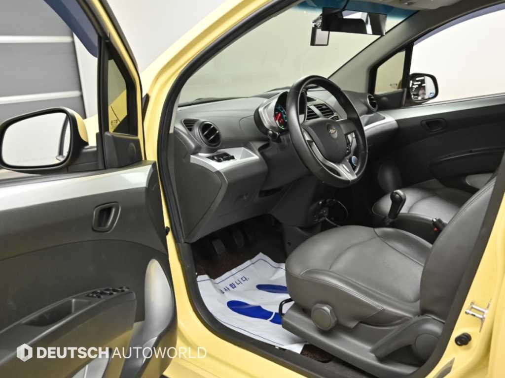 CHEVROLET Spark — photo 11