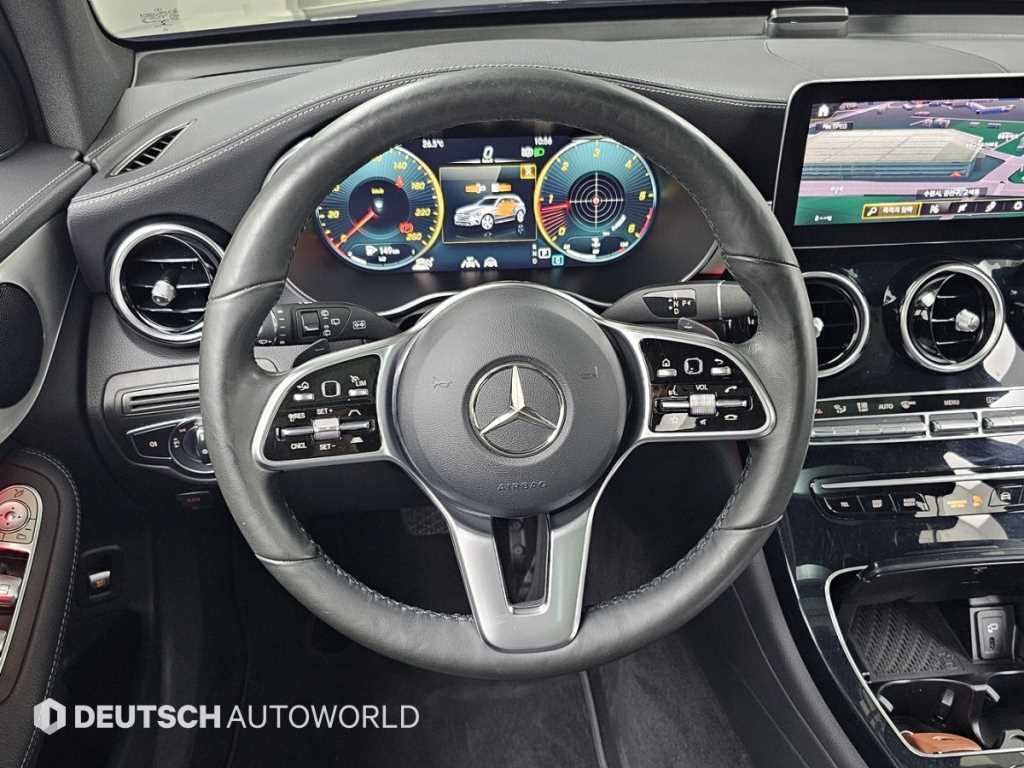 Mercedes-Benz GLC-Class — photo 13