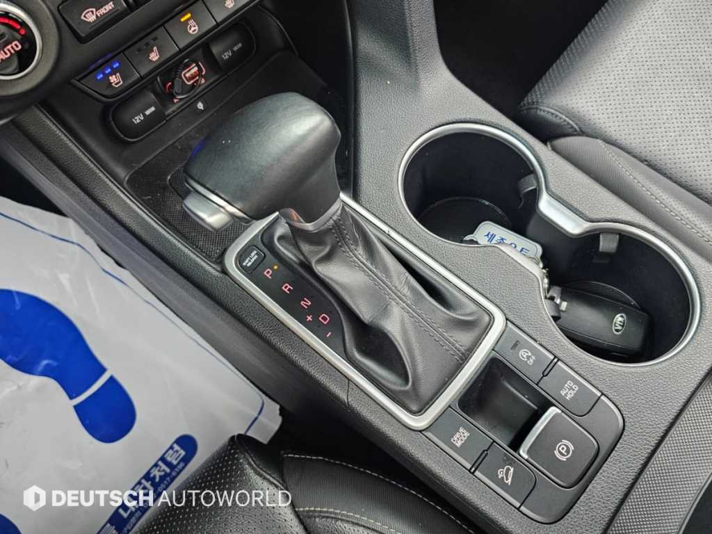 Kia Sportage — photo 09