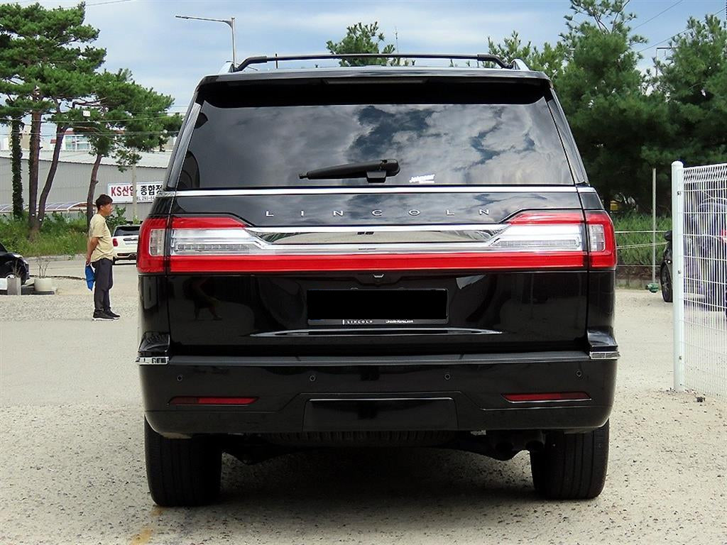 Lincoln Navigator — photo 04