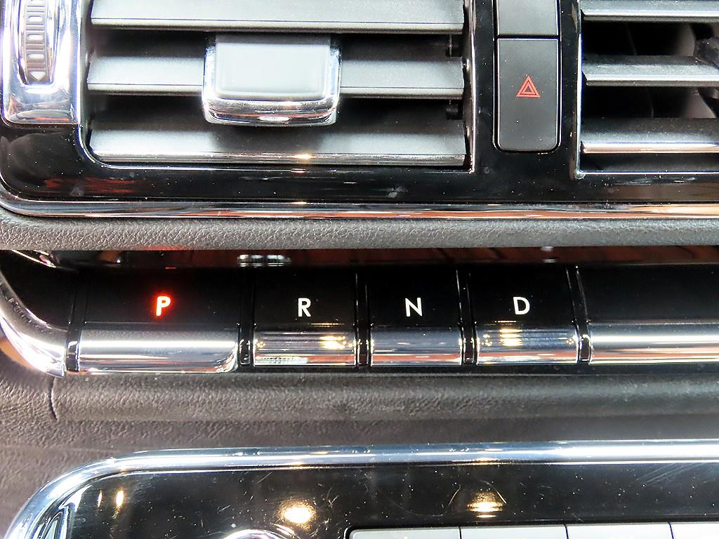 Lincoln Navigator — photo 11