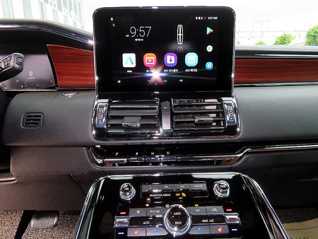 Lincoln Navigator — photo 12
