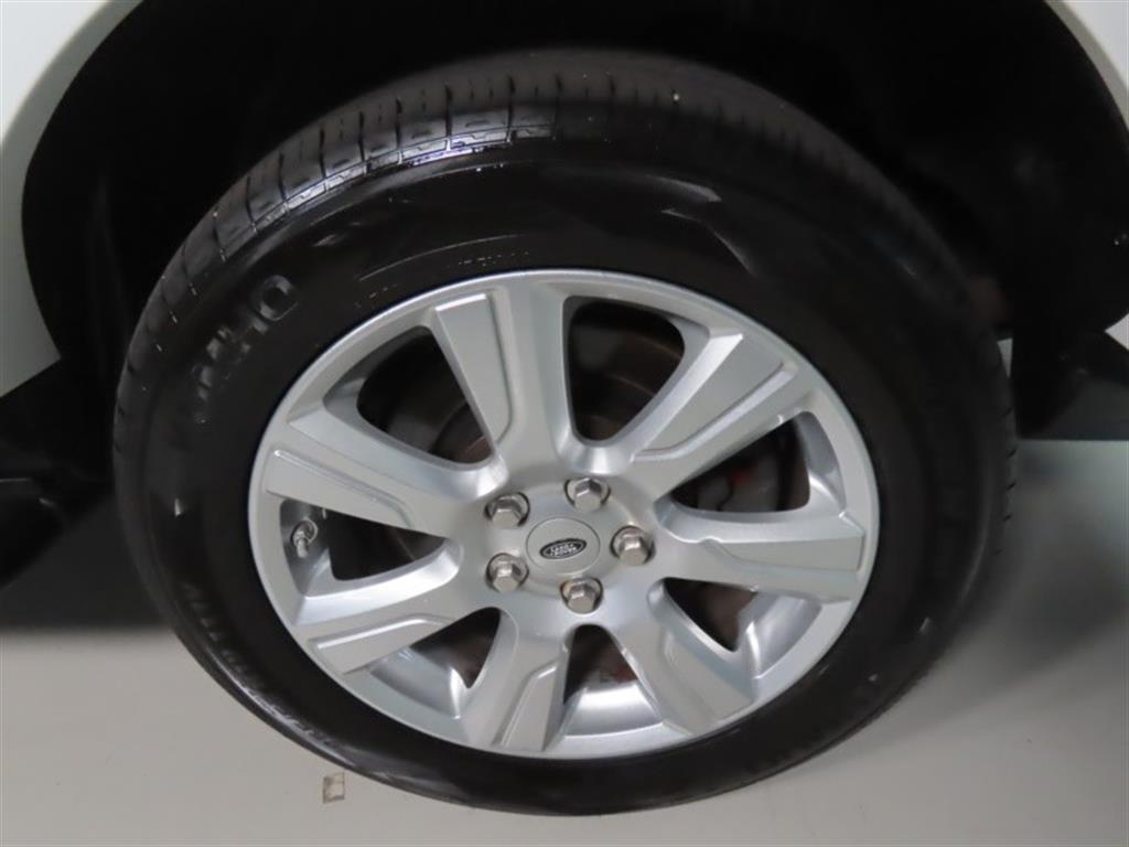 Land Rover Discovery — photo 17