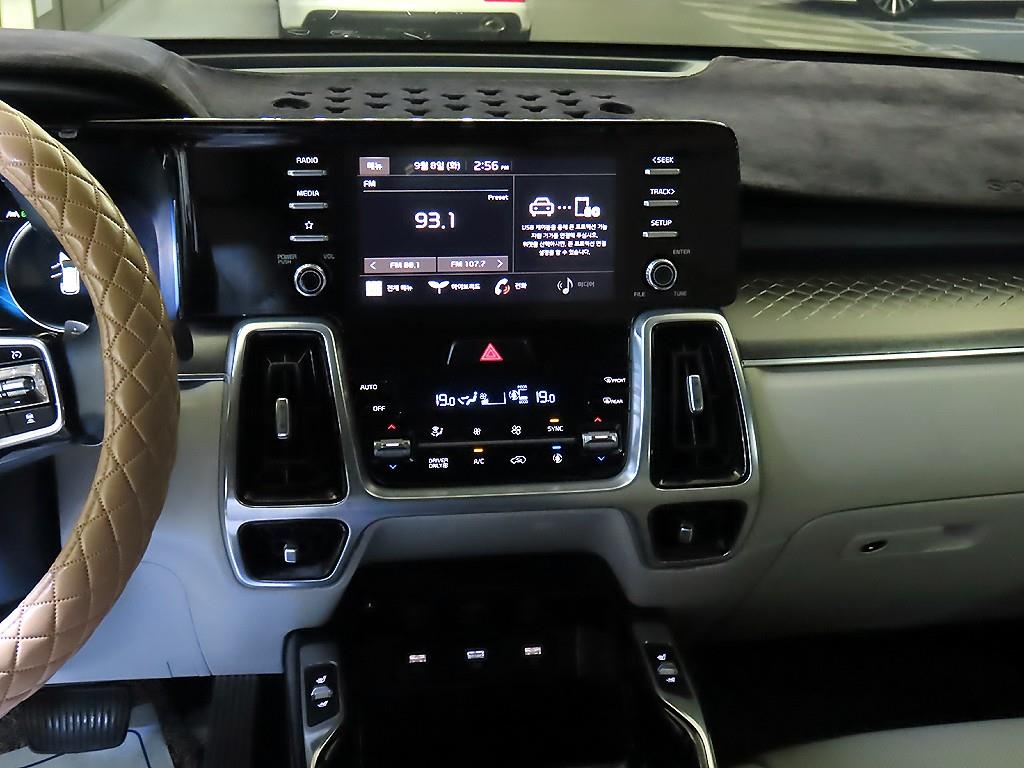Kia Sorento — photo 11