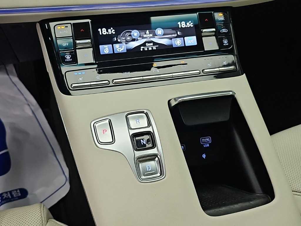 Hyundai Grandeur — photo 08