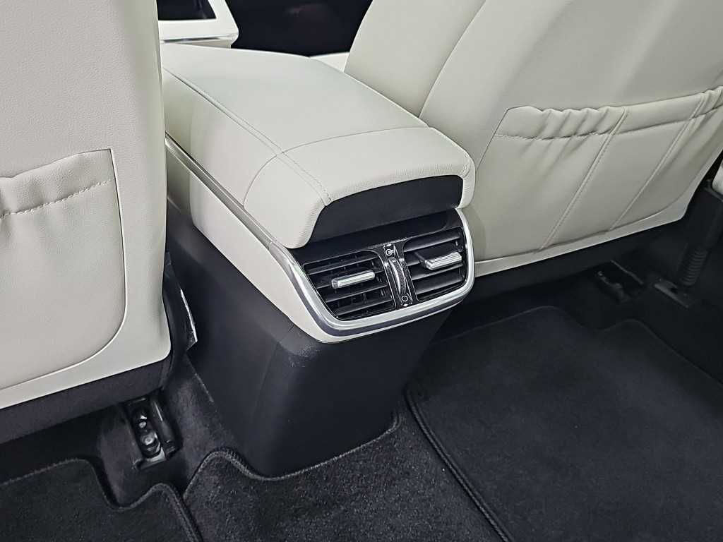 Hyundai Grandeur — photo 13