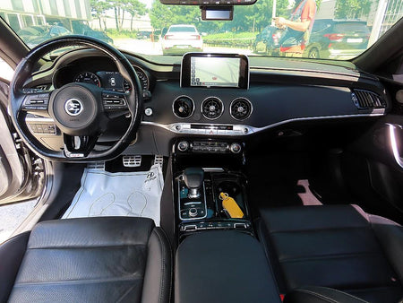 Kia Stinger — photo 07